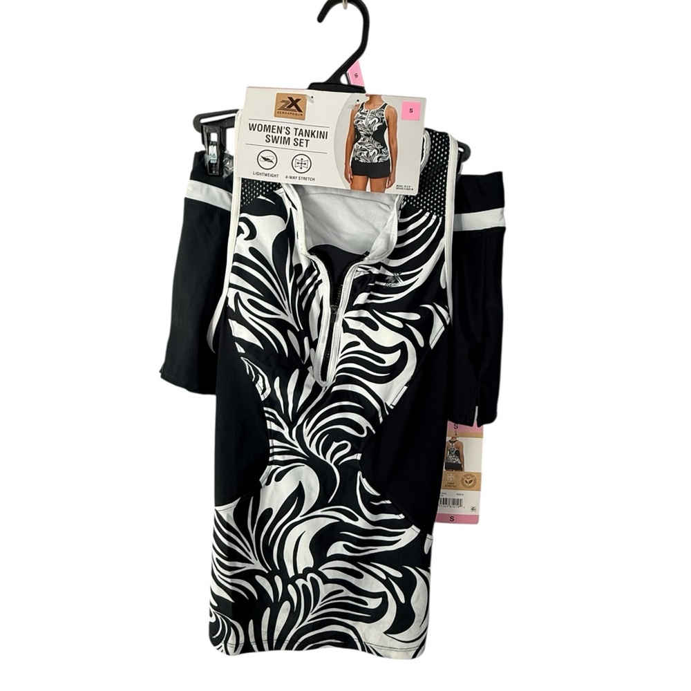 ZeroXposur Black and White Women's Tankini Set